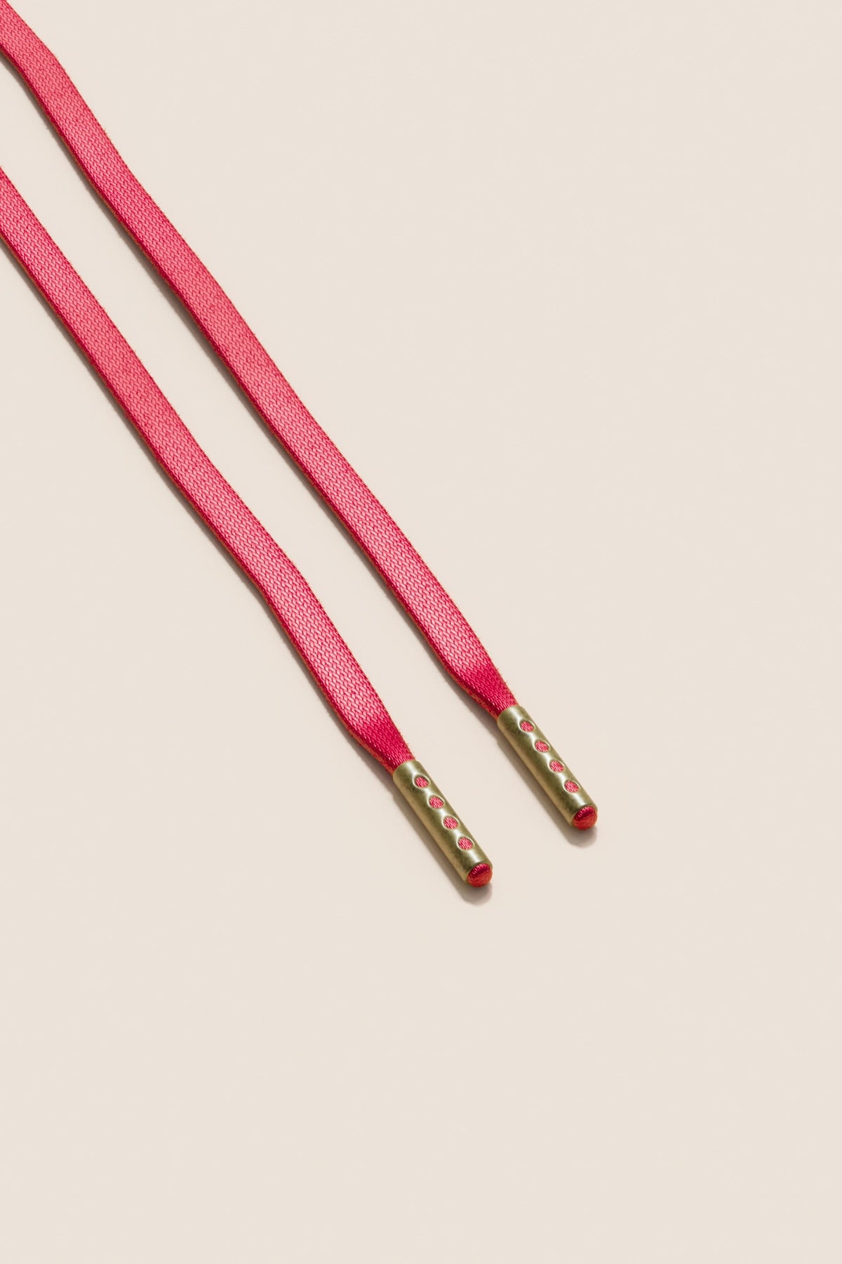 Senkels Rose Cerise 3mm Lacets Cirés Plats avec Ferrets en Laiton