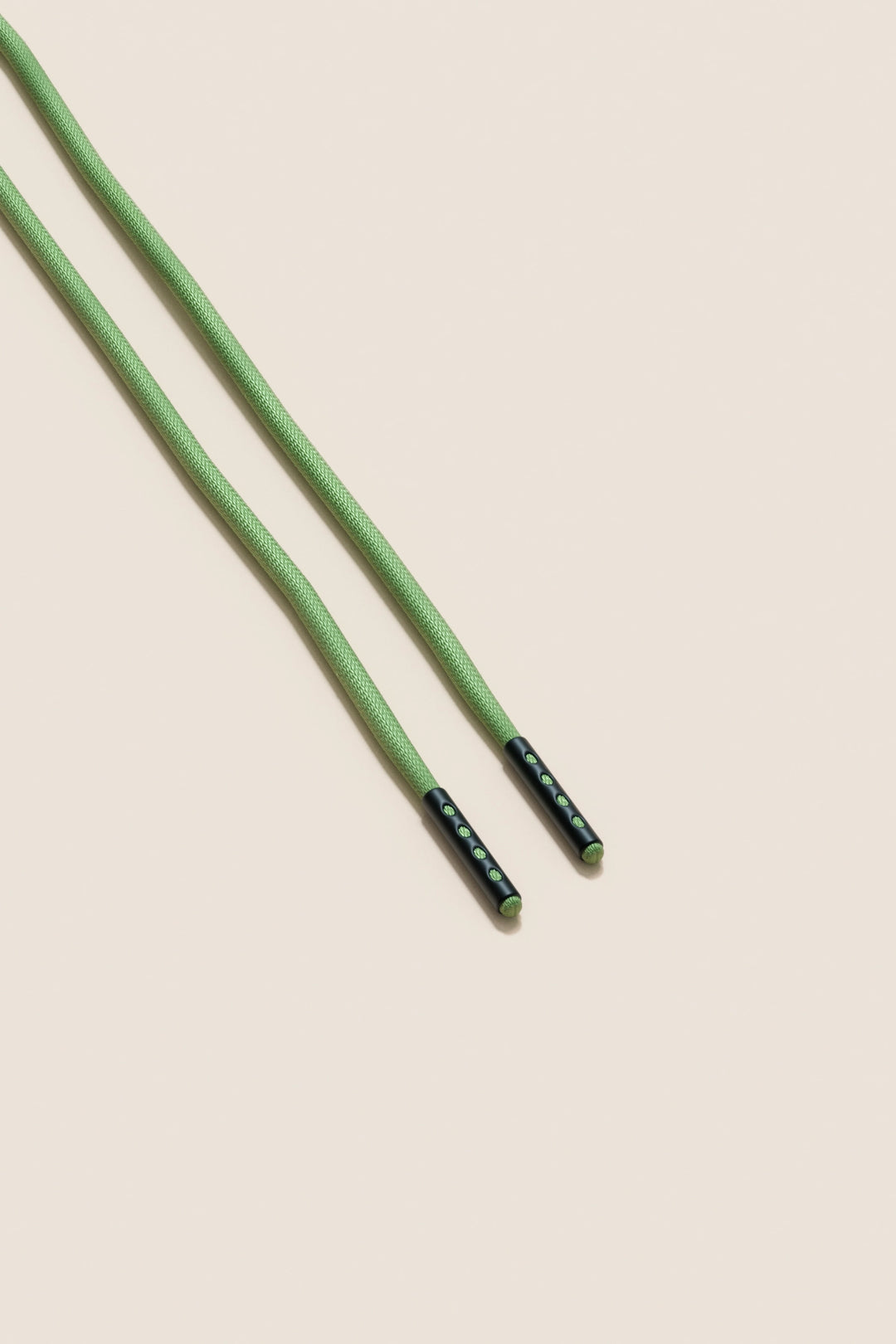 Senkels Grass Green 2.5mm Round Waxed Shoelaces with Black Matte Aglets