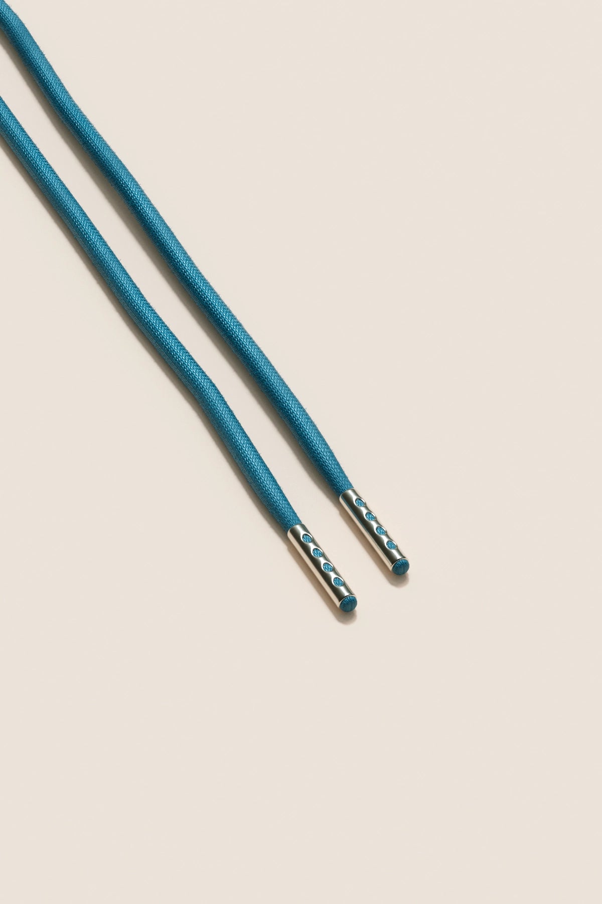 Senkels Bleu Pétrole 4mm Lacets Cirés Ronds avec Ferrets en Nickel